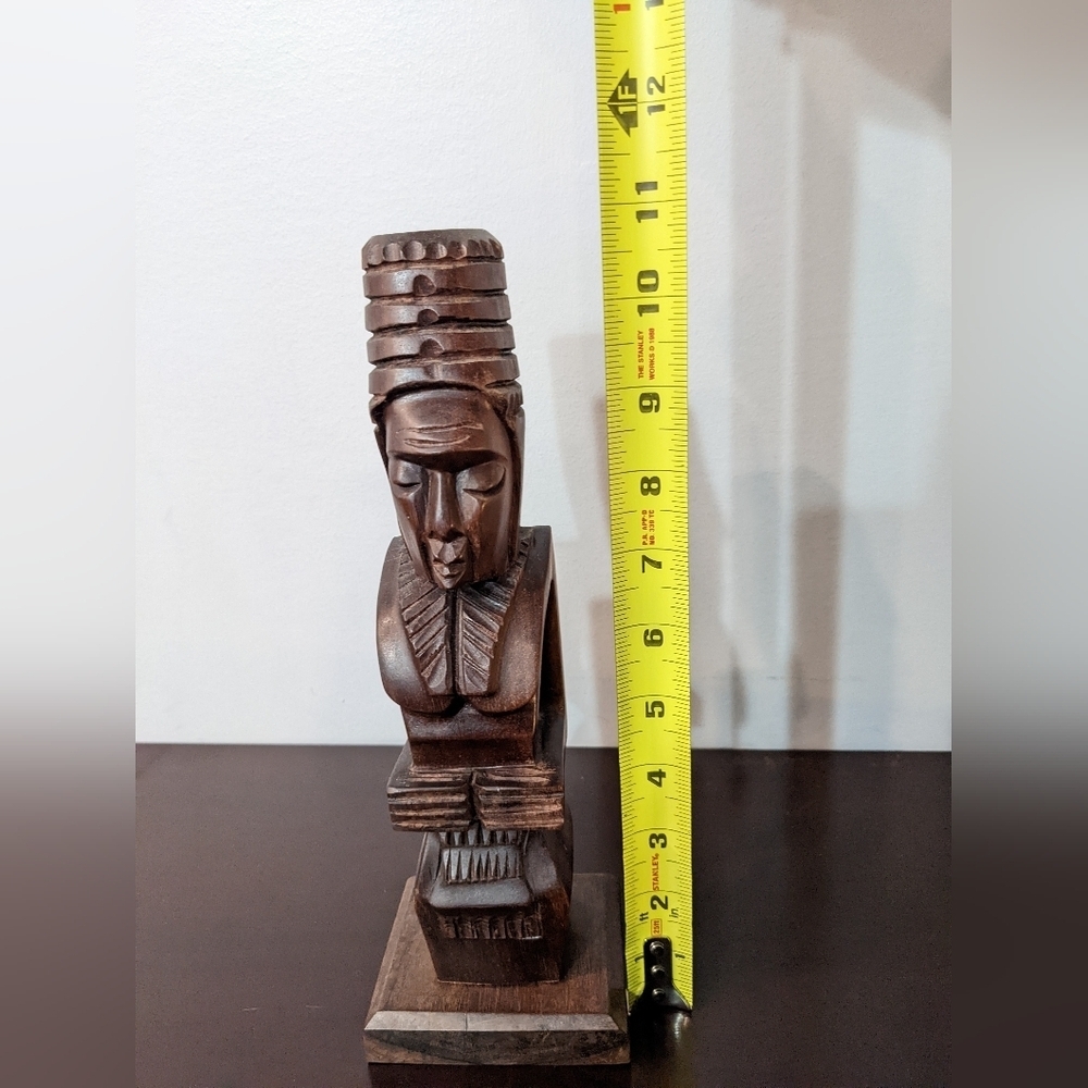 Wooden Tribal Carving - Picture 10 of 10